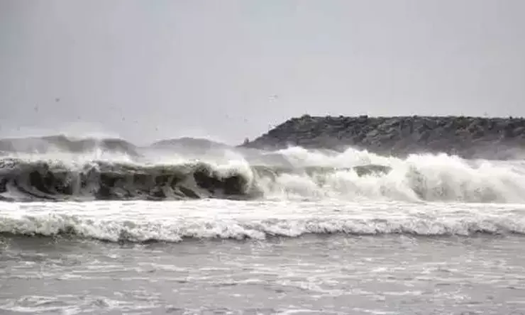 ಸಮುದ್ರಕ್ಕೆ ತೆರಳದಂತೆ ಮೀನುಗಾರರಿಗೆ ಸೂಚನೆ