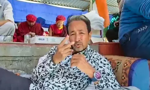 ಕೇಂದ್ರ ಸರಕಾರ ನನ್ನನ್ನು ಜೈಲಿಗೆ ತಳ್ಳಲು ಸಂಚು ರೂಪಿಸುತ್ತಿದೆ : ಸೋನಂ ವಾಂಗ್ಚುಕ್ ಆರೋಪ