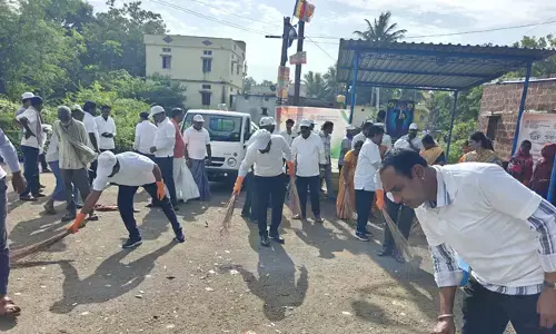 ಕಲಬುರಗಿ | ಗ್ರಾಮದ ಸ್ವಚ್ಛತೆ ಪ್ರತಿಯೊಬ್ಬರ ಜವಾಬ್ದಾರಿ: ಸಿಇಒ ಭಂವರಸಿಂಗ್ ಮೀನಾ