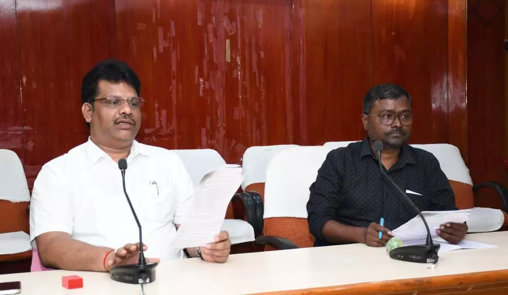 ಕಲಬುರಗಿ | ಅ.2 ರಂದು ಗಾಂಧಿ ಜಯಂತಿ ನಿಮಿತ್ತ ಸೆ.30 ರಂದು ಜಿಲ್ಲೆಯಾದ್ಯಂತ ಶ್ರಮದಾನ ಆಯೋಜನೆಗೆ ಸೂಚನೆ ಕಲಬುರಗಿ | ಅ.2 ರಂದು ಗಾಂಧಿ ಜಯಂತಿ ನಿಮಿತ್ತ ಸೆ.30 ರಂದು ಜಿಲ್ಲೆಯಾದ್ಯಂತ ಶ್ರಮದಾನ ಆಯೋಜನೆಗೆ ಸೂಚನೆ