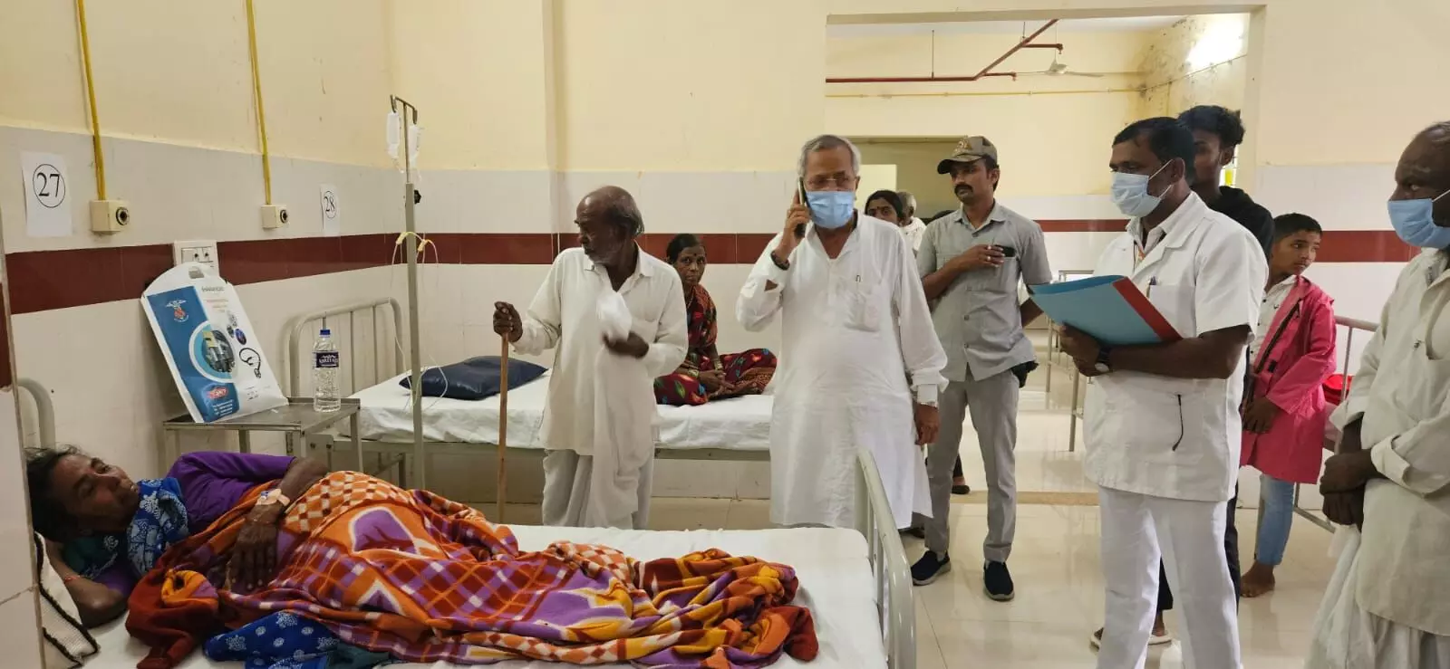 ಯಾದಗಿರಿ ಜಿಲ್ಲಾ ಆಸ್ಪತ್ರೆಗೆ ಹಠಾತ್ ಭೇಟಿ ನೀಡಿದ ಶಾಸಕ ಚೆನ್ನಾರೆಡ್ಡಿ ಪಾಟೀಲ್ ತುನ್ನೂರು ಯಾದಗಿರಿ ಜಿಲ್ಲಾ ಆಸ್ಪತ್ರೆಗೆ ಹಠಾತ್ ಭೇಟಿ ನೀಡಿದ ಶಾಸಕ ಚೆನ್ನಾರೆಡ್ಡಿ ಪಾಟೀಲ್ ತುನ್ನೂರು