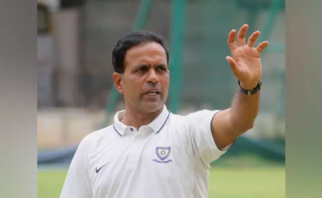 ಅ.1ರಿಂದ ಸೆಂಟರ್ ಆಫ್ ಎಕ್ಸಲೆನ್ಸ್ ನೂತನ ಕೋಚ್ ಆಗಿ ಸುನೀಲ್ ಜೋಶಿ ಅ.1ರಿಂದ ಸೆಂಟರ್ ಆಫ್ ಎಕ್ಸಲೆನ್ಸ್ ನೂತನ ಕೋಚ್ ಆಗಿ ಸುನೀಲ್ ಜೋಶಿ