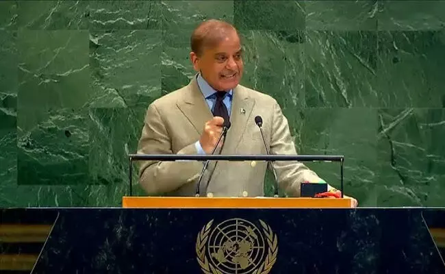 ಭಾರತ ಸಿಂಧೂ ನದಿ ನೀರನ್ನು ಆಕ್ರಮವಾಗಿ ಹಿಡಿದಿಟ್ಟಿದೆ : ವಿಶ್ವಸಂಸ್ಥೆಯ ಸಾಮಾನ್ಯ ಸಭೆಯಲ್ಲಿ ಪಾಕ್ ಪ್ರಧಾನಿ ಶಹಬಾಝ್ ಶರೀಫ್ ಆರೋಪ