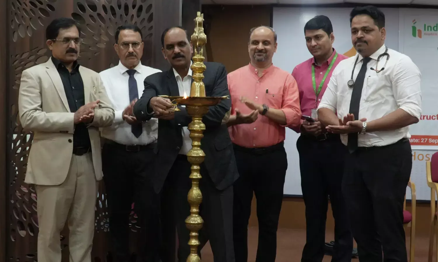 ಚಿಕಿತ್ಸೆ ಪಡೆದು ಹೋದವರನ್ನು ಕರೆದು ಗೌರವಿಸುವುದು ಪುಣ್ಯದ ಕೆಲಸ: ಡಾ.ತಿಮ್ಮಯ್ಯ