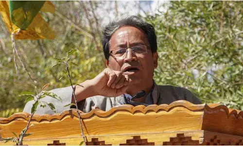 ಬಂಧಿತ ವಾಂಗ್ಚುಕ್ ಪಾಕಿಸ್ತಾನದ ಬೇಹುಗಾರನ ಸಂಪರ್ಕದಲ್ಲಿದ್ದರು: ಲಡಾಖ್ ನ ಉನ್ನತ ಪೊಲೀಸ್ ಅಧಿಕಾರಿ