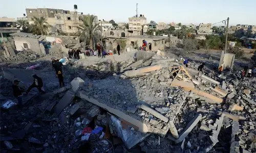 ಗಾಝಾ | ಇಸ್ರೇಲ್ ದಾಳಿಗೆ ಕನಿಷ್ಠ 38 ಮಂದಿ ಮೃತ್ಯು