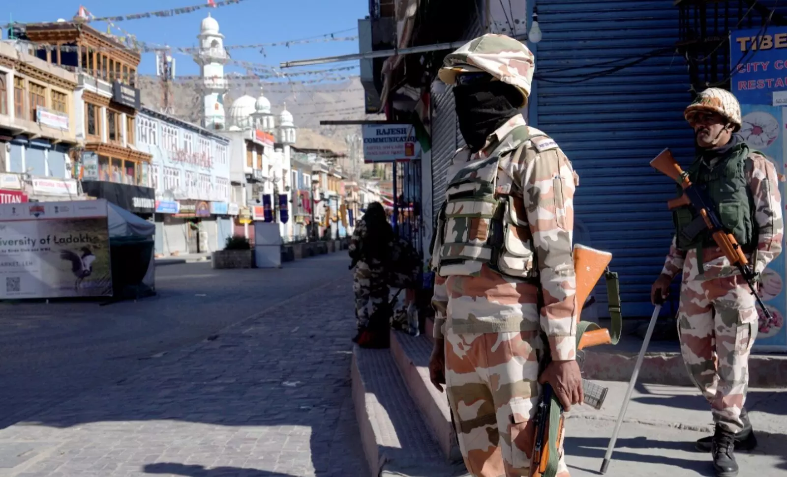 ಹಿಂಸಾಚಾರ ಪೀಡಿತ ಲೇಹ್ ನಲ್ಲಿ ಐದನೆಯ ದಿನವೂ ಕರ್ಫ್ಯೂ ಮುಂದುವರಿಕೆ