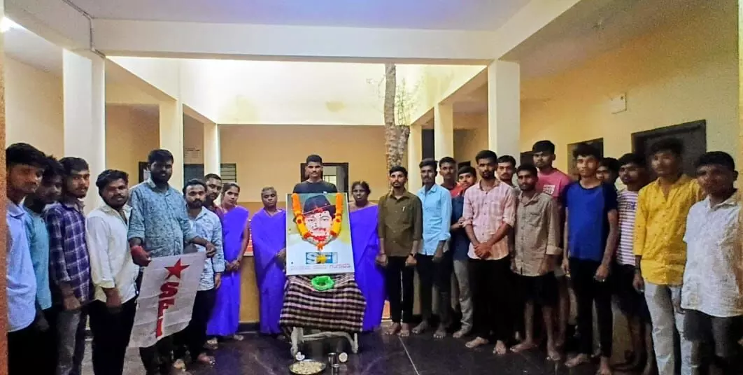 ಕೊಪ್ಪಳ: ಎಸ್.ಎಫ್.ಐನಿಂದ ಭಗತ್ ಸಿಂಗ್ ಜನ್ಮದಿನ ಆಚರಣೆ