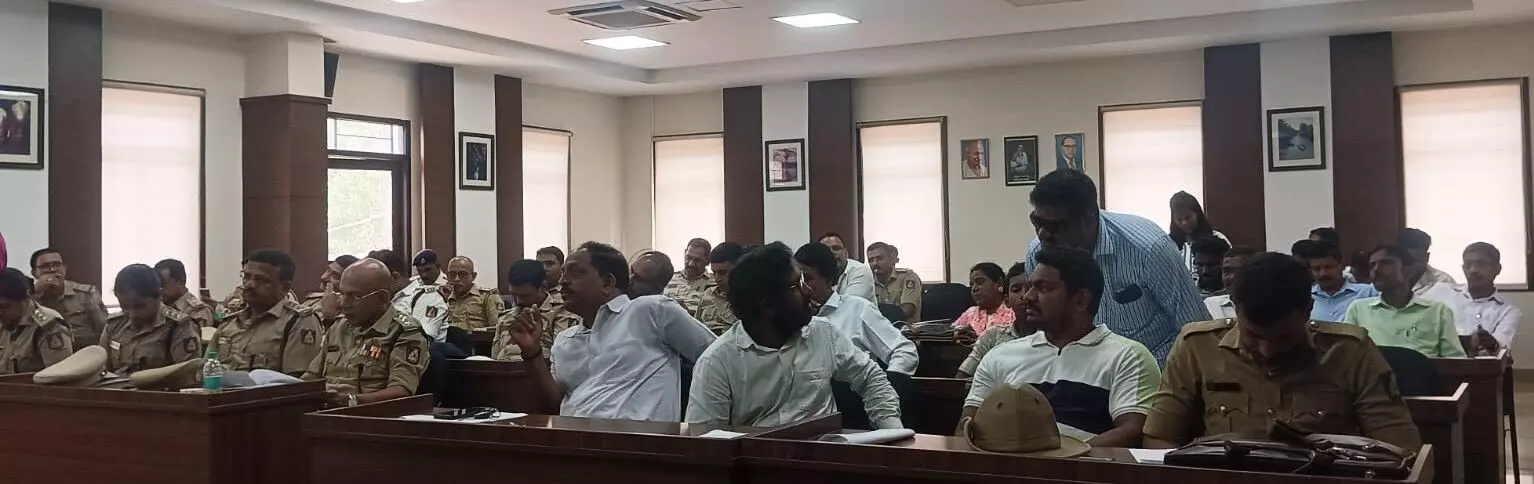 ಮಂಗಳೂರು| ಬಲ್ಕುಂಜೆ ಗ್ರಾಮದಲ್ಲಿ ಮೇಲ್ವರ್ಗದವರ ಬಾವಿಯಿಂದ ನೀರನ್ನು ಕೆಳವರ್ಗದವರು ಸೇದುವಂತಿಲ್ಲ ಮಂಗಳೂರು| ಬಲ್ಕುಂಜೆ ಗ್ರಾಮದಲ್ಲಿ ಮೇಲ್ವರ್ಗದವರ ಬಾವಿಯಿಂದ ನೀರನ್ನು ಕೆಳವರ್ಗದವರು ಸೇದುವಂತಿಲ್ಲ