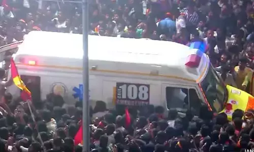 ತಮಿಳುನಾಡು | ನಟ ವಿಜಯ್‌ ರ‍್ಯಾಲಿಯಲ್ಲಿ ಕಾಲ್ತುಳಿತ ಪ್ರಕರಣ : ಮೃತರ ಸಂಖ್ಯೆ 39ಕ್ಕೆ ಏರಿಕೆ