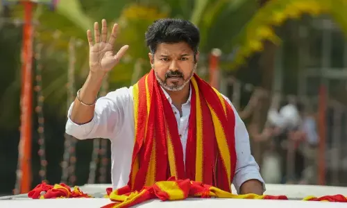 ಕರೂರ್ ಕಾಲ್ತುಳಿತ: ನಟ ವಿಜಯ್ ನಿವಾಸದ ಸುತ್ತ ಬಿಗಿ ಭದ್ರತೆ