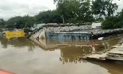 ಕಲಬುರಗಿ| ಭೀಮಾ ನದಿ ಪ್ರವಾಹಕ್ಕೆ ಸಂಪೂರ್ಣ ಮುಳುಗಿದ ಕಡಬೂರ ಗ್ರಾಮ