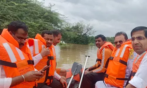 ಚಿತ್ತಾಪುರ| ಪ್ರವಾಹ ಪೀಡಿತ ಪ್ರದೇಶಕ್ಕೆ ಸಿಇಒ ಭಂವರ್ ಸಿಂಗ್ ಮೀನಾ ಭೇಟಿ, ಪರಿಶೀಲನೆ