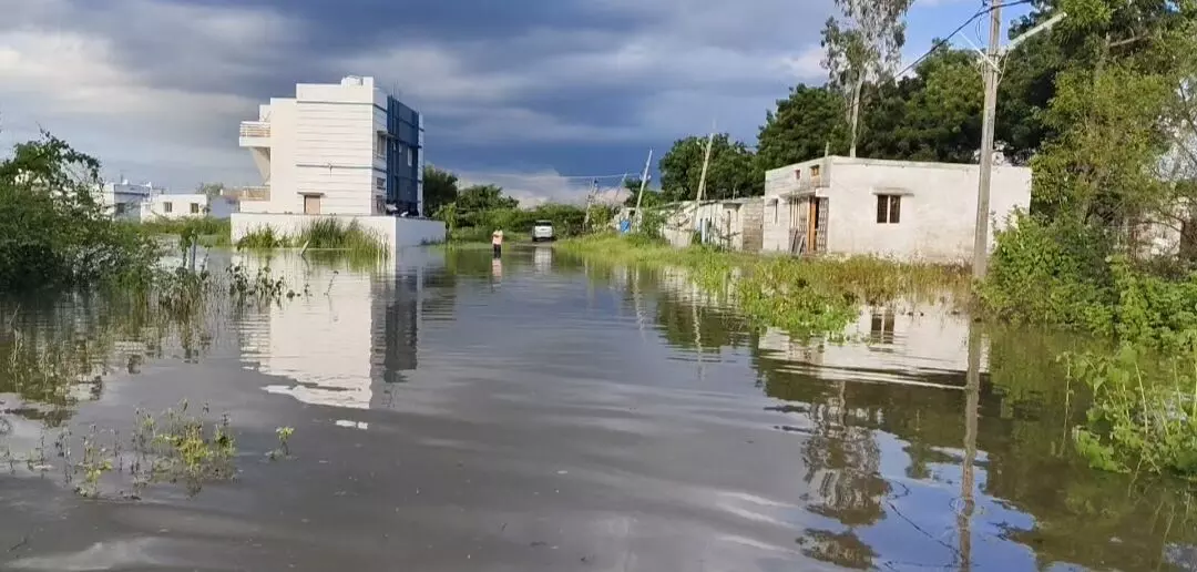 ಉತ್ತರ ಜಿಲ್ಲೆಗಳಲ್ಲಿ ಉಕ್ಕಿ ಹರಿದ ನದಿಗಳು; ಸಂಕಷ್ಟದಲ್ಲಿ ರೈತರು