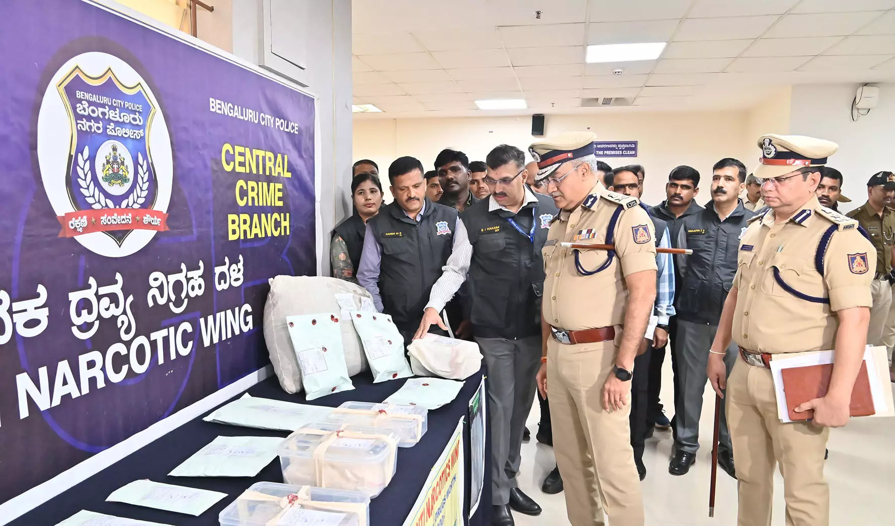 ಬೆಂಗಳೂರು | 9.93 ಕೋಟಿ ರೂ. ಮೌಲ್ಯದ ಮಾದಕ ವಸ್ತು ಜಪ್ತಿ : ಇಬ್ಬರು ವಿದೇಶಿಗರ ಸಹಿತ 7 ಮಂದಿ ಬಂಧನ