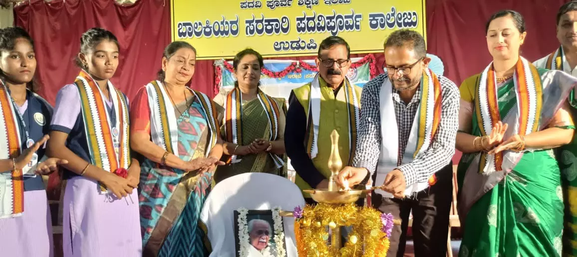 ಕಾರಂತರ ಕೃತಿಗಳಿಂದ ವೈಚಾರಿಕ, ವೈಜ್ಞಾನಿಕ ಪ್ರಜ್ಞೆ: ಡಾ.ಎಕ್ಕಾರು ಕಾರಂತರ ಕೃತಿಗಳಿಂದ ವೈಚಾರಿಕ, ವೈಜ್ಞಾನಿಕ ಪ್ರಜ್ಞೆ: ಡಾ.ಎಕ್ಕಾರು