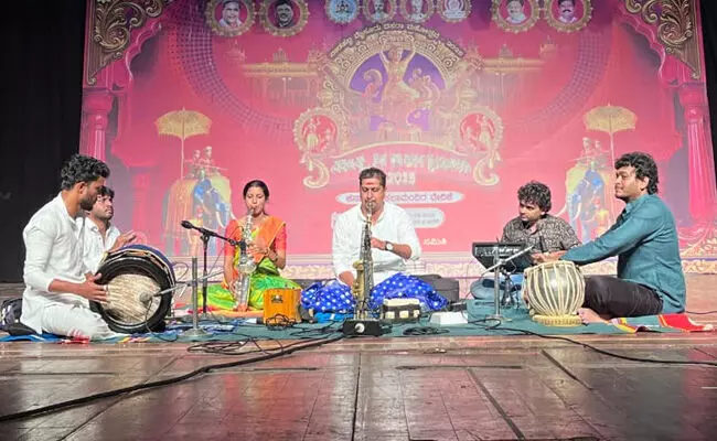 ಮೈಸೂರು ದಸರಾದಲ್ಲಿ ಸ್ಯಾಕ್ಸೋಫೋನ್ ಕಛೇರಿ ಕಾರ್ಯಕ್ರಮದ ಮೂಲಕ ಪ್ರೇಕ್ಷಕರ ಮನಸೆಳೆದ ಸಂದೀಪ್–ಪ್ರತಿಭಾ ದೇವಾಡಿಗ