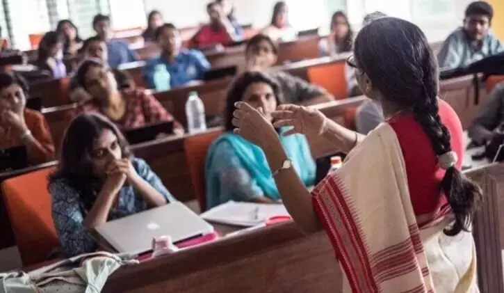 ಅತಿಥಿ ಉಪನ್ಯಾಸಕರ ನೇಮಕಕ್ಕೆ ಮಾರ್ಗಸೂಚಿ ಪ್ರಕಟ ಅತಿಥಿ ಉಪನ್ಯಾಸಕರ ನೇಮಕಕ್ಕೆ ಮಾರ್ಗಸೂಚಿ ಪ್ರಕಟ
