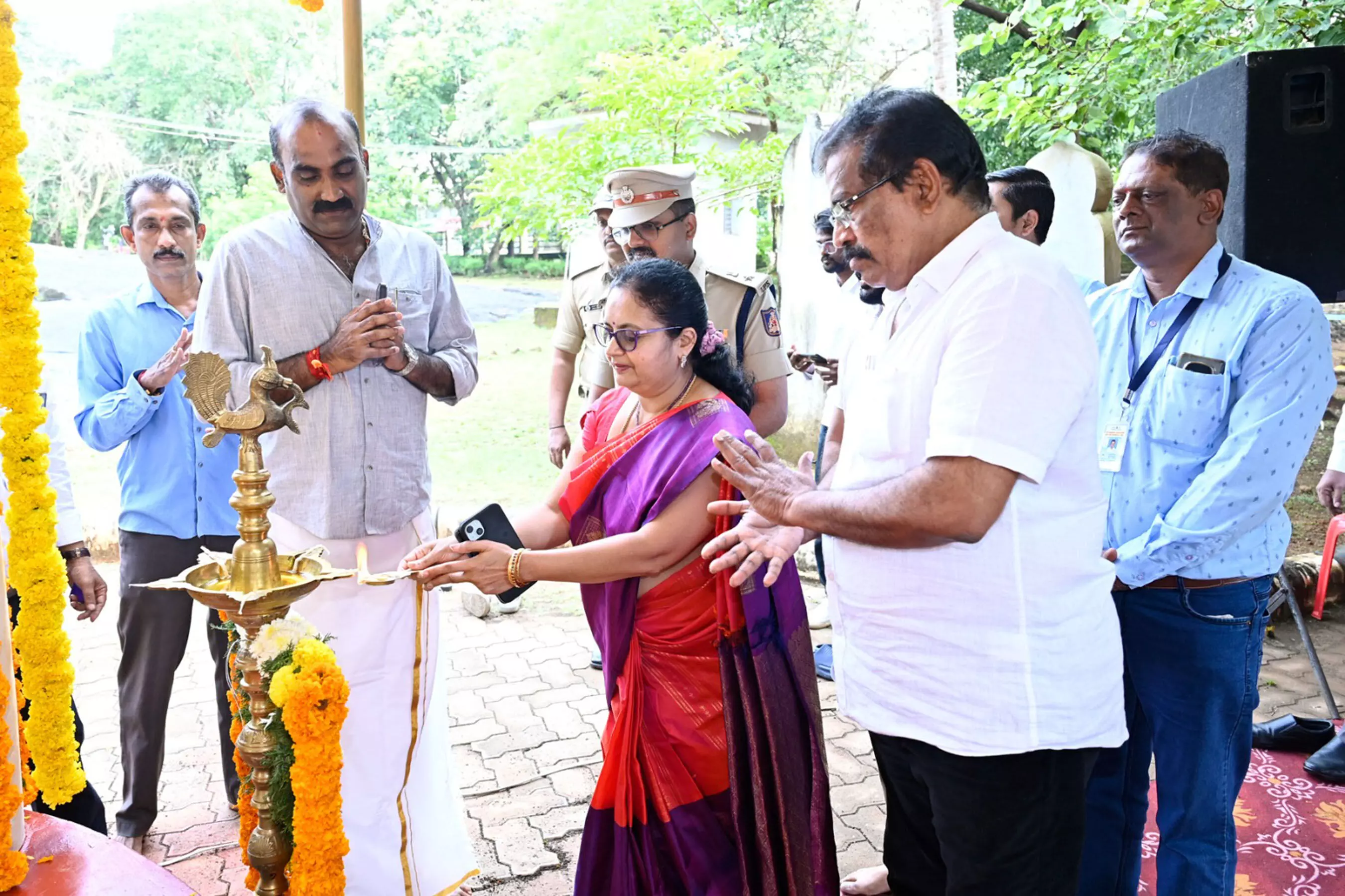 ಉಡುಪಿ ಅಜ್ಜರಕಾಡಿನಲ್ಲಿ ಗಾಂಧಿ ಪುತ್ಥಳಿ ಪ್ರತಿಷ್ಠಾಪನೆ: ಯಶಪಾಲ್ ಸುವರ್ಣ ಉಡುಪಿ ಅಜ್ಜರಕಾಡಿನಲ್ಲಿ ಗಾಂಧಿ ಪುತ್ಥಳಿ ಪ್ರತಿಷ್ಠಾಪನೆ: ಯಶಪಾಲ್ ಸುವರ್ಣ