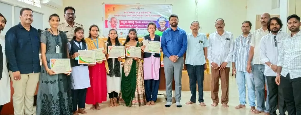 ಹೊಸಪೇಟೆ | ಗಾಂಧೀಜಿ, ಲಾಲ್ ಬಹದ್ದೂರ್ ಶಾಸ್ತ್ರಿ ಜಯಂತಿ