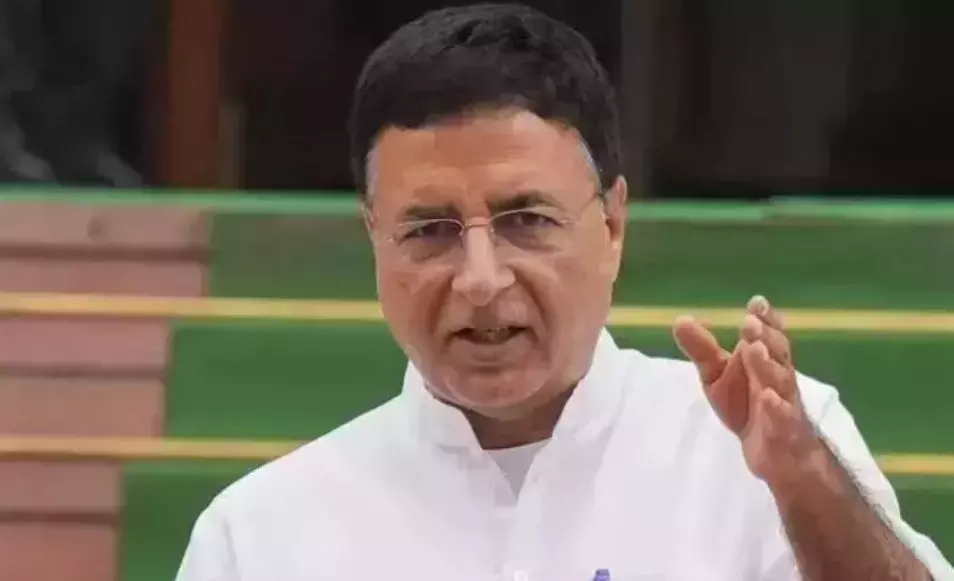 ಗ್ಯಾರಂಟಿ ಯೋಜನೆಗಳಿಂದ ಜನರ ಬದುಕಿನಲ್ಲಿ ಬೆಳಕು : ರಣದೀಪ್ ಸಿಂಗ್ ಸುರ್ಜೇವಾಲ ಗ್ಯಾರಂಟಿ ಯೋಜನೆಗಳಿಂದ ಜನರ ಬದುಕಿನಲ್ಲಿ ಬೆಳಕು : ರಣದೀಪ್ ಸಿಂಗ್ ಸುರ್ಜೇವಾಲ