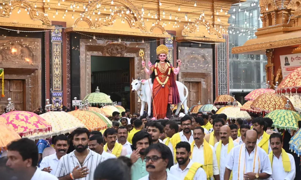 ಮಂಗಳೂರು ದಸರಾ ಶೋಭಾಯಾತ್ರೆಗೆ ಕುದ್ರೋಳಿ ಶ್ರೀ ಕ್ಷೇತ್ರದಲ್ಲಿ ಚಾಲನೆ