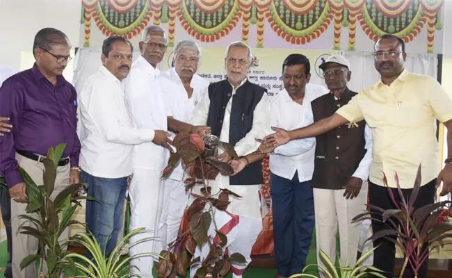 ಯಾದಗಿರಿಯಲ್ಲಿ ವಿಶ್ವ ಹಿರಿಯ ನಾಗರಿಕರ ದಿನಾಚರಣೆ ಯಾದಗಿರಿಯಲ್ಲಿ ವಿಶ್ವ ಹಿರಿಯ ನಾಗರಿಕರ ದಿನಾಚರಣೆ