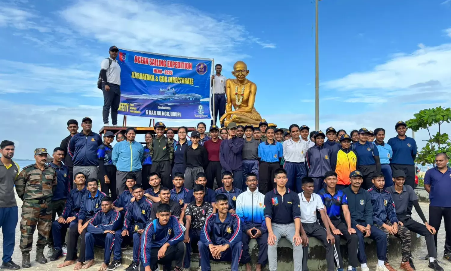 ಸಾಗರ ನೌಕಾಯಾನ ಸಾಹಸಯಾತ್ರೆ ಶಿಬಿರಾರ್ಥಿಗಳಿಂದ ಸ್ವಚ್ಛತೆ