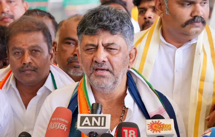 ಯಾರು ಎಷ್ಟೇ ಆಕ್ಷೇಪಣೆ ಮಾಡಿದರೂ ಸಮೀಕ್ಷೆ ನಡೆಯುತ್ತದೆ; ಎಲ್ಲರೂ ಸಹಕರಿಸಿ : ಡಿ.ಕೆ.ಶಿವಕುಮಾರ್ ಯಾರು ಎಷ್ಟೇ ಆಕ್ಷೇಪಣೆ ಮಾಡಿದರೂ ಸಮೀಕ್ಷೆ ನಡೆಯುತ್ತದೆ; ಎಲ್ಲರೂ ಸಹಕರಿಸಿ : ಡಿ.ಕೆ.ಶಿವಕುಮಾರ್