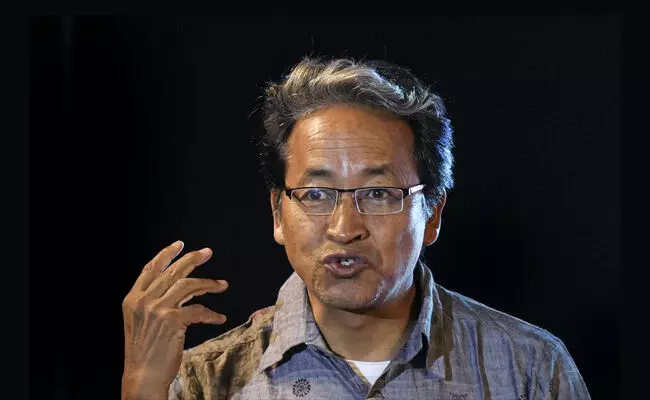 ಲಡಾಖ್ ಹತ್ಯೆಗಳ ಕುರಿತು ನ್ಯಾಯಾಂಗ ತನಿಖೆವರೆಗೂ ಜೈಲಿನಲ್ಲಿರಲು ಸಿದ್ಧ: ಸೋನಂ ವಾಂಗ್ಚುಕ್