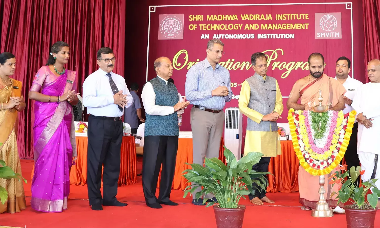 ಆಸಕ್ತಿ ಕ್ಷೇತ್ರದ ಬಗ್ಗೆ ಗಮನ ಕೇಂದ್ರೀಕರಿಸಿದರೆ ವೃತ್ತಿಜೀವನದಲ್ಲಿ ಯಶಸ್ಸು: ಸೋದೆ ಶ್ರೀ