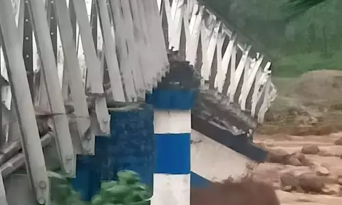 ಡಾರ್ಜಿಲಿಂಗ್‌ನಲ್ಲಿ ಭಾರೀ ಮಳೆ, ಭೂಕುಸಿತ : ಕನಿಷ್ಠ 17 ಜನರು ಮೃತ್ಯು, ಸಿಕ್ಕಿಂಗೆ ಸಂಪರ್ಕ ಕಡಿತ