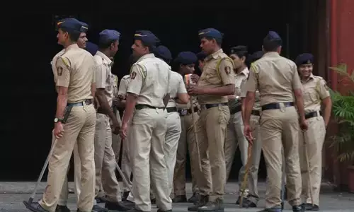 ಶ್ರೀನಗರ | ಕಾನ್‌ಸ್ಟೇಬಲ್‌ಗೆ ಕಸ್ಟಡಿ ಹಿಂಸೆ : 8 ಪೊಲೀಸ್ ಸಿಬ್ಬಂದಿಯ ಜಾಮೀನು ಅರ್ಜಿ ವಜಾ