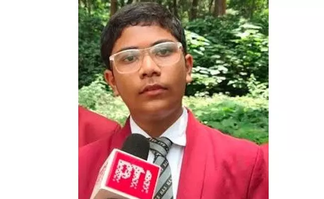 ಎಸ್ಸೆಸೆಫ್‌ ಸಾಹಿತ್ಯೋತ್ಸವ| ಇಂಗ್ಲಿಷ್ ಭಾಷಣ ಸ್ಪರ್ಧೆ : ಆದಿಲ್ ರಾಷ್ಟ್ರ ಮಟ್ಟಕ್ಕೆ ಆಯ್ಕೆ