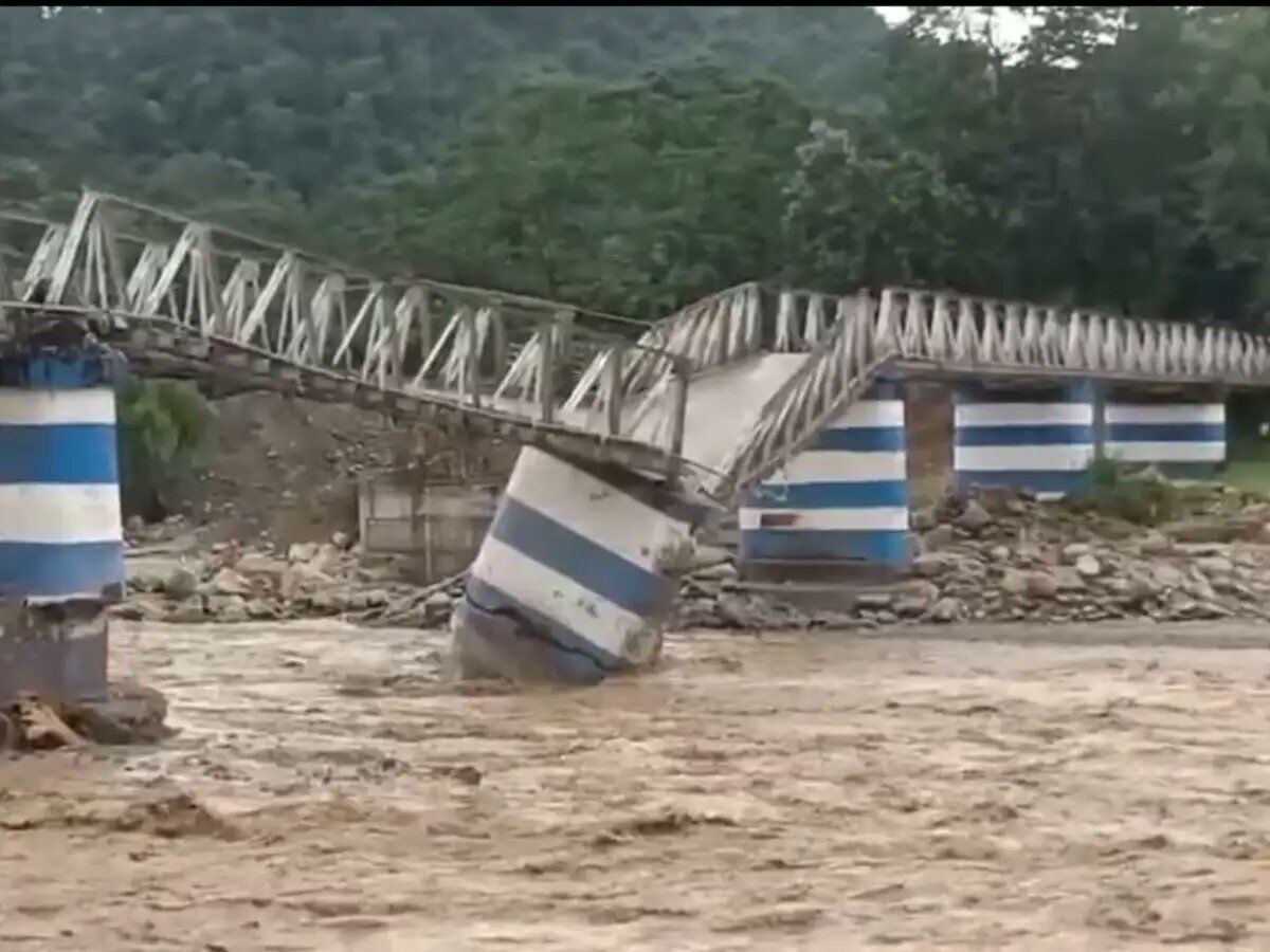 ಉತ್ತರ ಬಂಗಾಳ: ಪ್ರವಾಹದಿಂದ 28 ಮಂದಿ ಮೃತ್ಯು; ಜನಜೀವನ ಅಸ್ತವ್ಯಸ್ತ