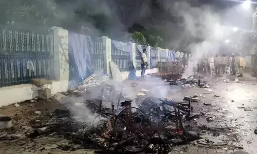 ಕಟಕ್‌ನಲ್ಲಿ ಕೋಮು ಉದ್ವಿಗ್ನತೆ: 36 ಗಂಟೆಗಳ ಕರ್ಫ್ಯೂ, ಇಂಟರ್ನೆಟ್ ಗೆ ನಿಷೇಧ