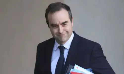 ಅಧಿಕಾರ ಸ್ವೀಕರಿಸಿದ ಎರಡೇ ವಾರಗಳಲ್ಲಿ ಪ್ರಧಾನಿ ಹುದ್ದೆಗೆ ರಾಜೀನಾಮೆ ಸಲ್ಲಿಸಿದ ಫ್ರಾನ್ಸ್ ಪ್ರಧಾನಿ!