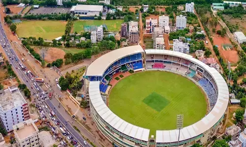 ವಿಶಾಖಪಟ್ಟಣ ಸ್ಟೇಡಿಯಂ ಸ್ಟ್ಯಾಂಡ್‌ಗಳಿಗೆ ಮಿಥಾಲಿ ರಾಜ್, ರವಿ ಕಲ್ಪನಾ ಹೆಸರಿಡಲು ನಿರ್ಧಾರ