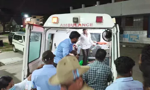 ಬಂಗಾರಪೇಟೆ ಬಳಿ ಭೀಕರ ರಸ್ತೆ ಅಪಘಾತ: ಮೂವರು ಮೃತ್ಯು, 16 ಮಂದಿಗೆ ಗಾಯ