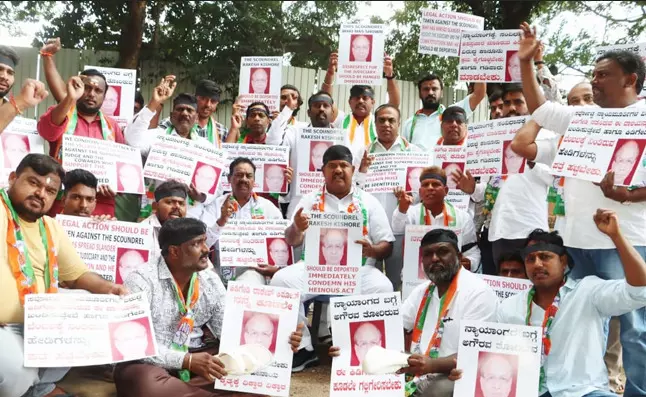 ಬೆಂಗಳೂರು | ಸಿಜೆಐ ಗವಾಯಿಯವರ ಮೇಲೆ ಶೂ ಎಸೆಯಲು ಯತ್ನಿಸಿದ ವಕೀಲನ ವಿರುದ್ಧ ಕಾಂಗ್ರೆಸ್ ಪ್ರತಿಭಟನೆ