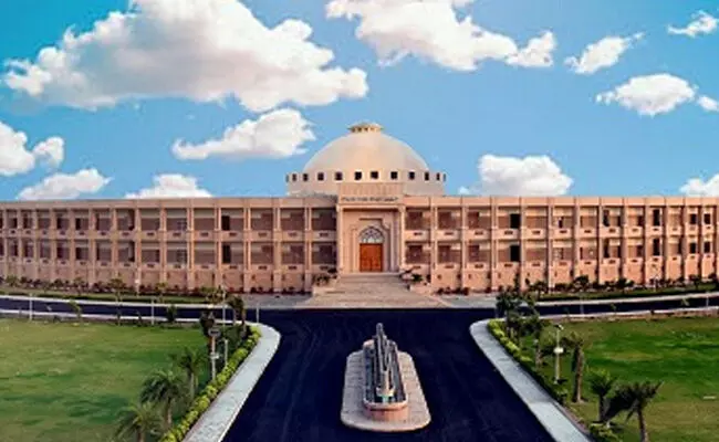 ಕೆಲವು ಕುಸಿದು ಬೀಳುತ್ತಿವೆ, ಇನ್ನು ಕೆಲವು ಬೆಂಕಿಗೆ ಆಹುತಿಯಾಗುತ್ತಿವೆ: ರಾಜಸ್ಥಾನದ ಸರಕಾರಿ ಕಟ್ಟಡಗಳಿಗೆ ಏನಾಗುತ್ತಿದೆ ಎಂದು ಪ್ರಶ್ನಿಸಿದ ಹೈಕೋರ್ಟ್ ಕೆಲವು ಕುಸಿದು ಬೀಳುತ್ತಿವೆ, ಇನ್ನು ಕೆಲವು ಬೆಂಕಿಗೆ ಆಹುತಿಯಾಗುತ್ತಿವೆ: ರಾಜಸ್ಥಾನದ ಸರಕಾರಿ ಕಟ್ಟಡಗಳಿಗೆ ಏನಾಗುತ್ತಿದೆ ಎಂದು ಪ್ರಶ್ನಿಸಿದ ಹೈಕೋರ್ಟ್