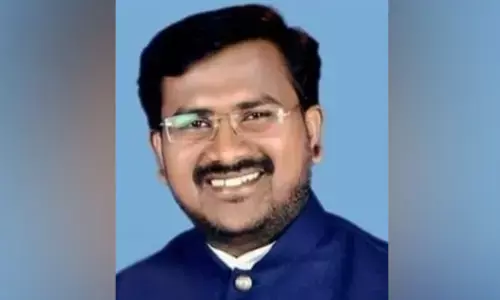 ಬೀದರ್ | ಸಿಜೆಐ ಗವಾಯಿಯವರ ಮೇಲೆ ಶೂ ಎಸೆಯಲು ಯತ್ನಿಸಿದ ವಕೀಲನಿಗೆ ಜೀವಾವಧಿ ಶಿಕ್ಷೆ ನೀಡಬೇಕು : ಮಹೇಶ್ ಗೊರನಾಳಕರ್