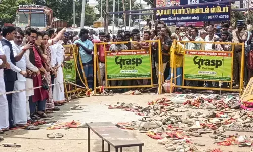 ಕರೂರು ಕಾಲ್ತುಳಿತ ಪ್ರಕರಣ : ಸಿಬಿಐ ತನಿಖೆ ಕೋರಿದ ಅರ್ಜಿ ವಿಚಾರಣೆಗೆ ಸುಪ್ರೀಂ ಕೋರ್ಟ್‌ ಸಮ್ಮತಿ