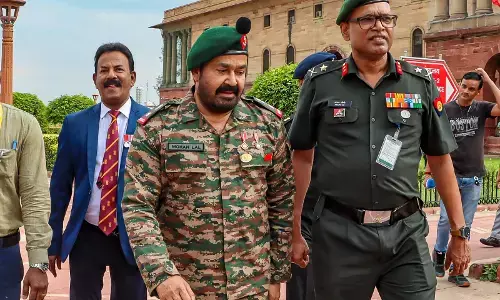 ಭಾರತೀಯ ಸೇನಾ ಮುಖ್ಯಸ್ಥರಿಂದ ಪ್ರಶಂಸಾಪತ್ರ ಸ್ವೀಕರಿಸಿದ ಖ್ಯಾತ ಮಲಯಾಳಂ ನಟ ಮೋಹನ್‌ಲಾಲ್‌