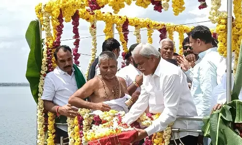 ಯಾದಗಿರಿ | ನಾರಾಯಣಪುರ ಜಲಾಶಯಕ್ಕೆ ಬಾಗಿನ ಅರ್ಪಿಸಿದ ಸಚಿವ ಶರಣಬಸಪ್ಪ ದರ್ಶನಾಪುರ