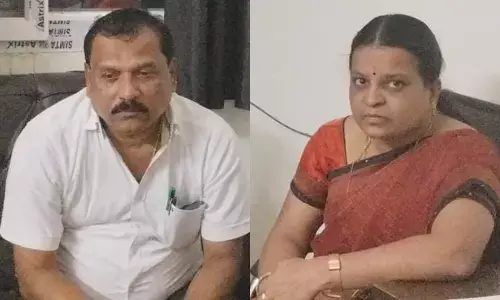 ಕಲಬುರಗಿ | 5 ಸಾವಿರ ರೂ. ಲಂಚ ಪಡೆಯುತ್ತಿದ್ದ ವೇಳೆ ಲೋಕಾಯುಕ್ತ ಬಲೆಗೆ ಬಿದ್ದ ಇಬ್ಬರು ಅಧಿಕಾರಿಗಳು