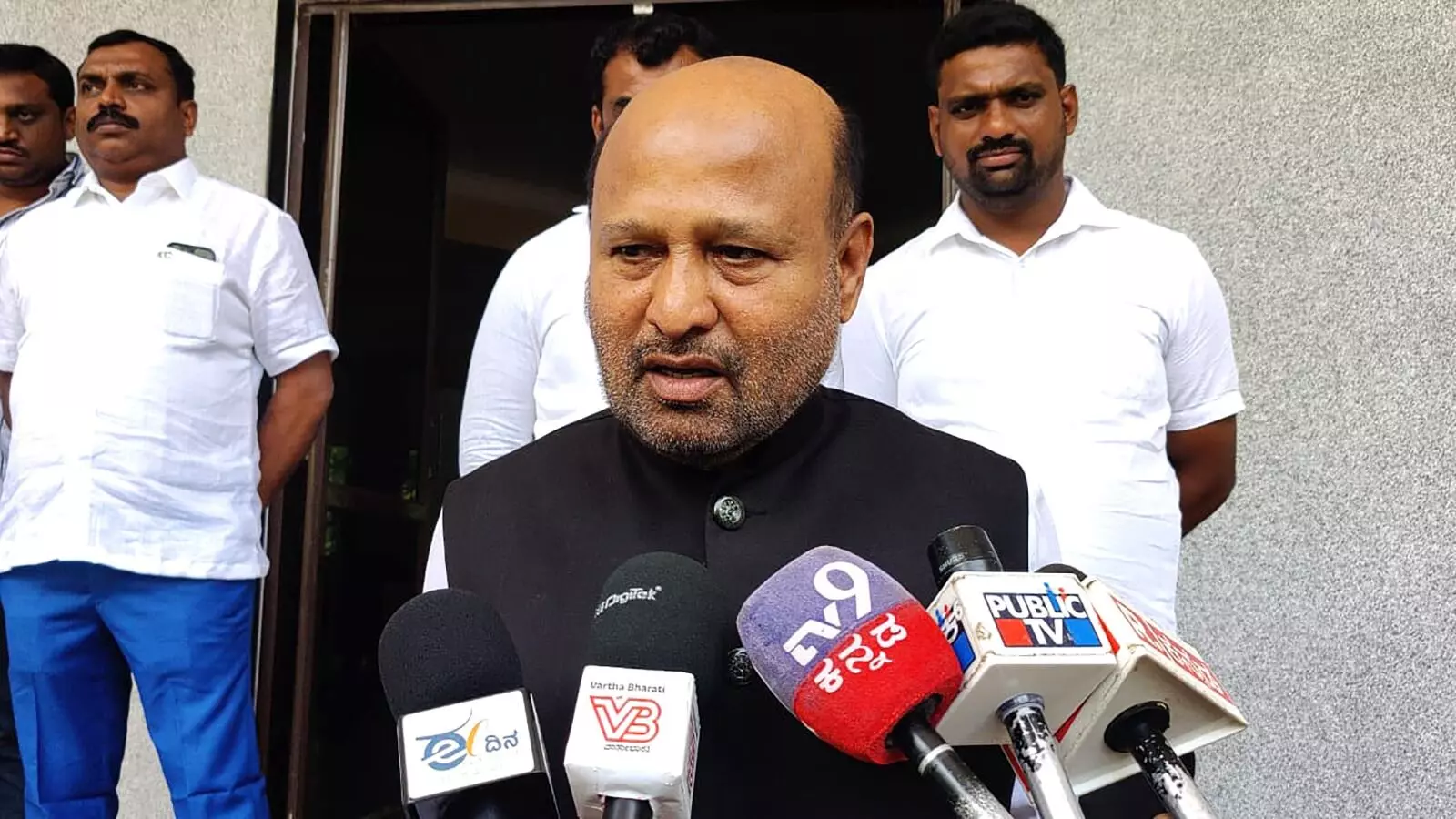 ಡಿ.ಕೆ.ಶಿವಕುಮಾರ್ ಸಿಎಂ ಆಗ್ತಾರೆ : ಶಾಸಕ ಇಕ್ಬಾಲ್ ಹುಸೇನ್