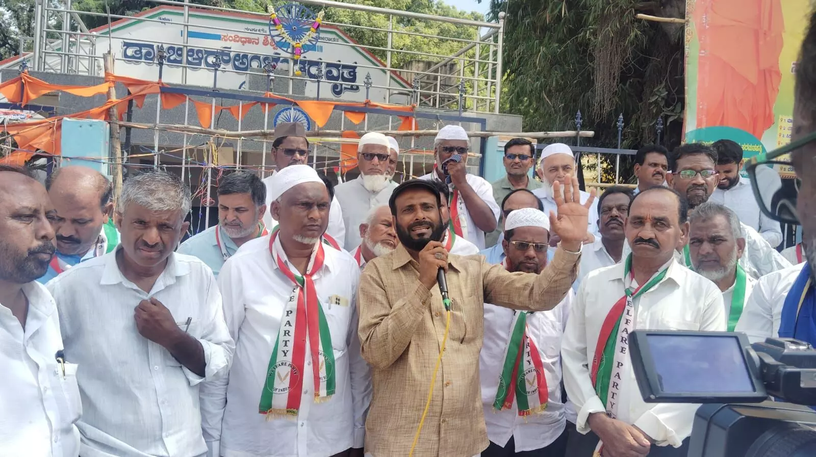 ಗವಾಯಿ ಮೇಲೆ ಶೂ ಎಸೆದ ಘಟನೆಯು ಸಂವಿಧಾನದ ಮೇಲೆ ಆಕ್ರಮಣ ಮಾಡುವ ಹುನ್ನಾರ : ವೆಲ್ಫೇರ್ ಪಾರ್ಟಿ