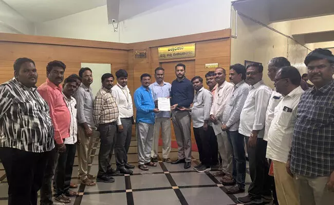 ಕೊಪ್ಪಳ | ಸಿಜೆಐರೊಂದಿಗೆ ಅನುಚಿತವಾಗಿ ವರ್ತಿಸಿದ ವಕೀಲನ ವಿರುದ್ಧ ಕಠಿಣ ಕ್ರಮಕ್ಕೆ ಮನವಿ