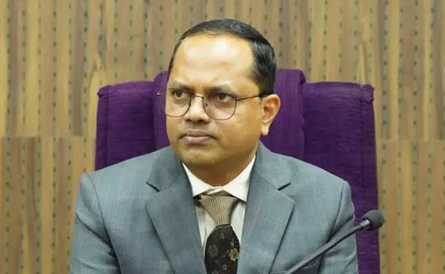 ಬಳ್ಳಾರಿಯಲ್ಲಿ ಬೆಂಬಲ ಯೋಜನೆಯಡಿ ಸೂರ್ಯಕಾಂತಿ, ಶೇಂಗಾ ಉತ್ಪನ್ನ ಖರೀದಿ ಪ್ರಾರಂಭ : ಜಿಲ್ಲಾಧಿಕಾರಿ ನಾಗೇಂದ್ರ ಪ್ರಸಾದ್